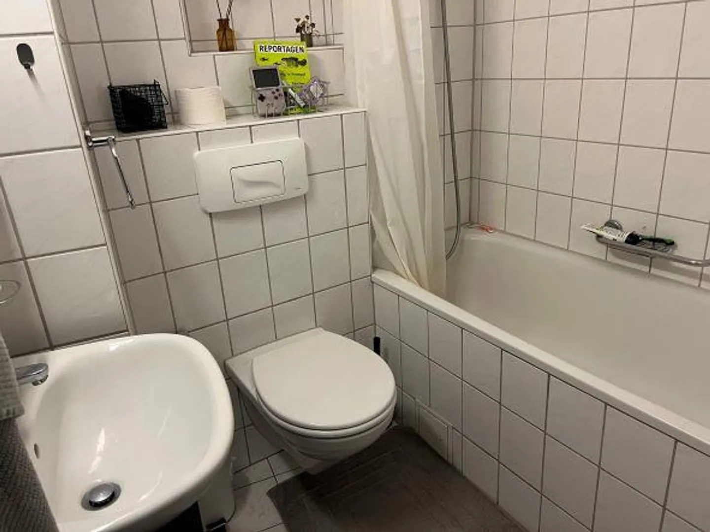 Appartement ancien de 3 pièces avec balcon sur la cour - Photo 8 sur 9