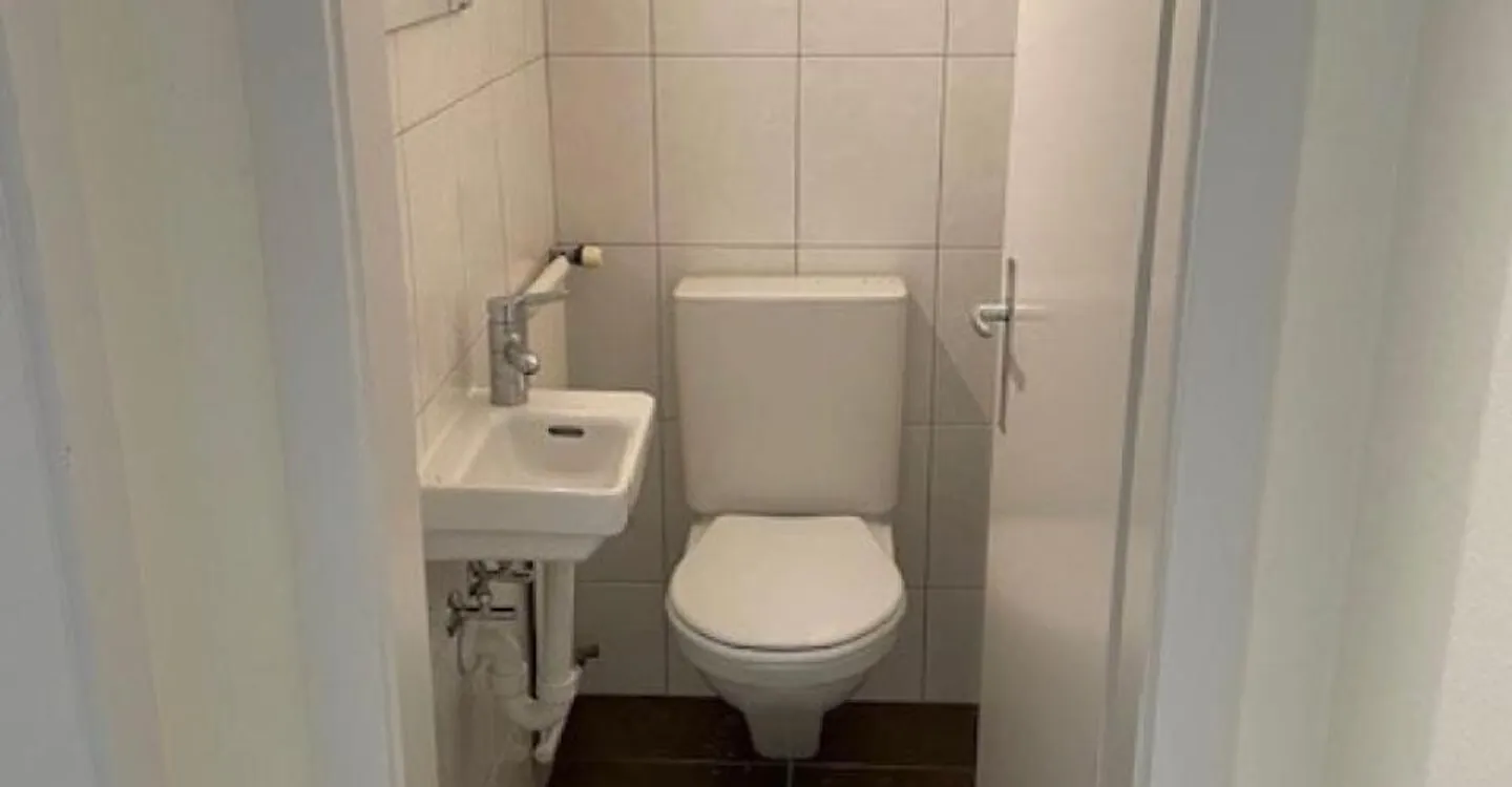 Familienwohnung mit geschlossenem Balkon! - Foto 7 von 9
