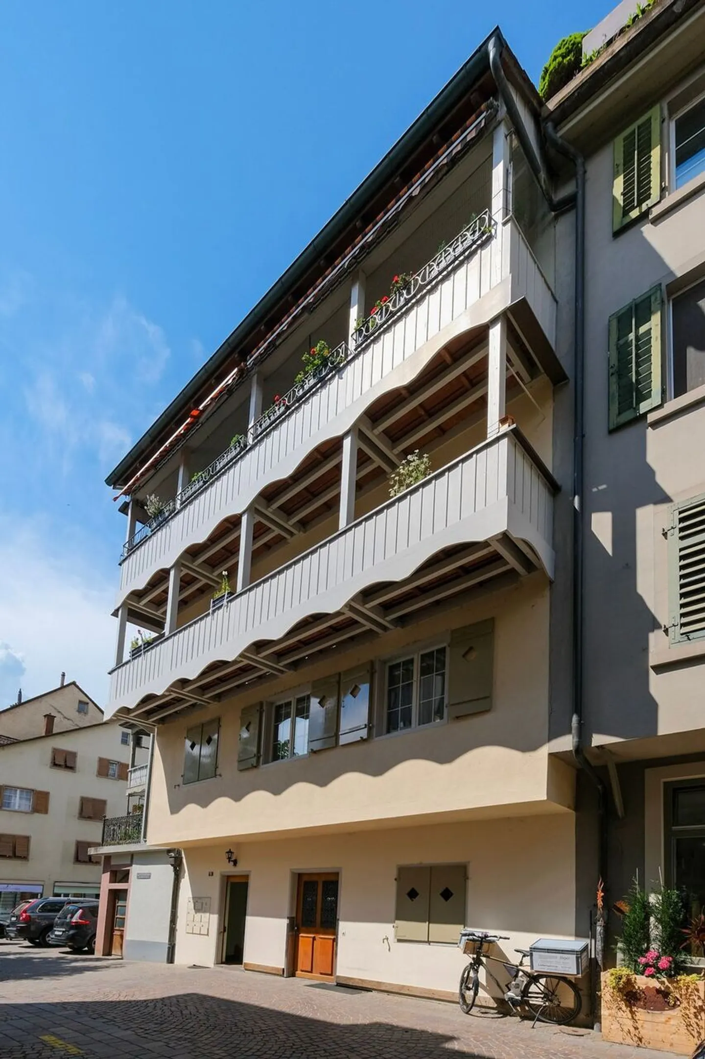 Living where others vacation - Photo 2 of 5