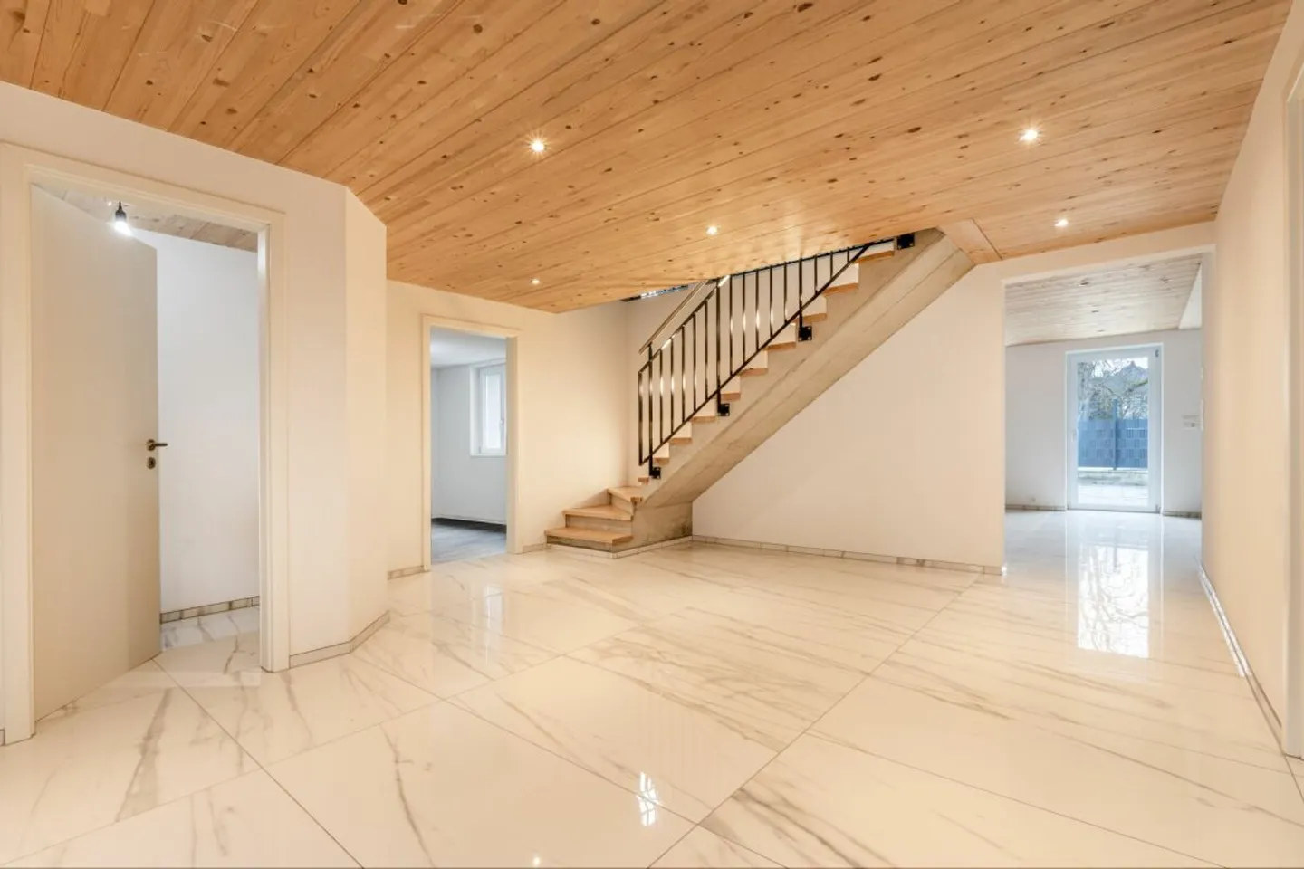 Renovated Family Home in Wängi - Photo 1 of 36