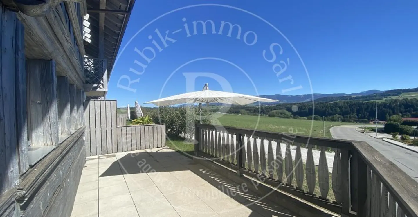 Heartthrob in Autigny – Duplex 5.5 rooms, 153 m² + terrace of 22 m² - Photo 2 of 12