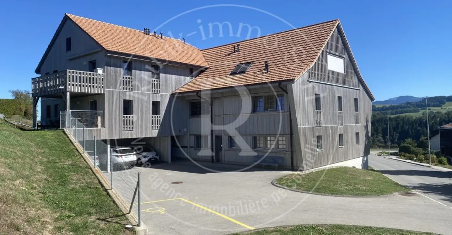 Heartthrob in Autigny – Duplex 5.5 rooms, 153 m² + terrace of 22 m² - Photo 3 of 12