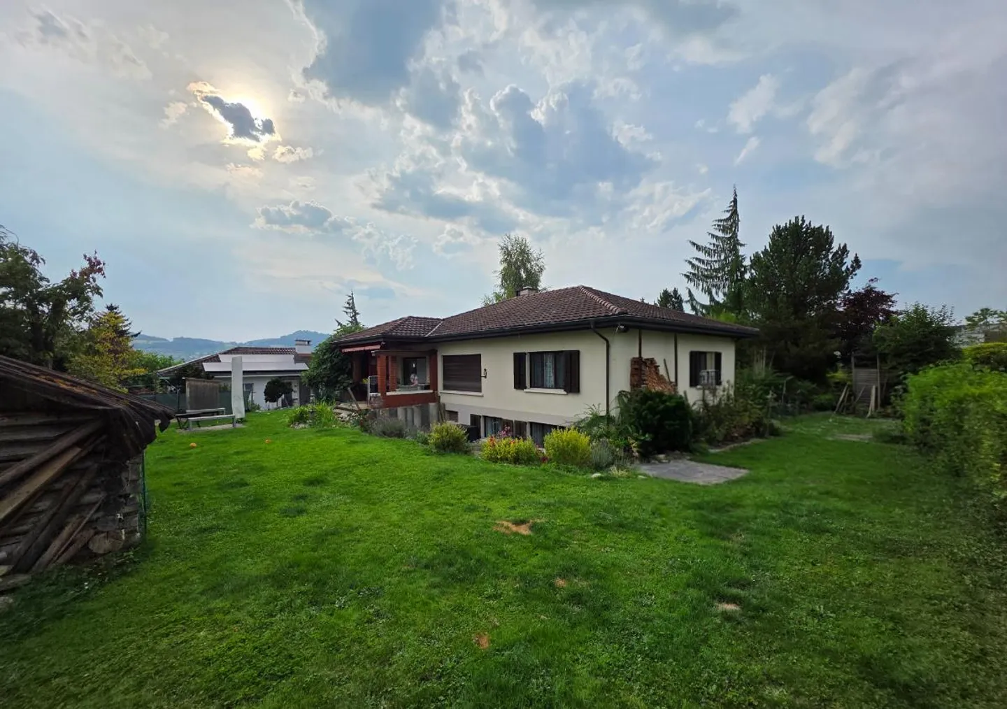 Einfamilienhaus mieten - Foto 2 von 5