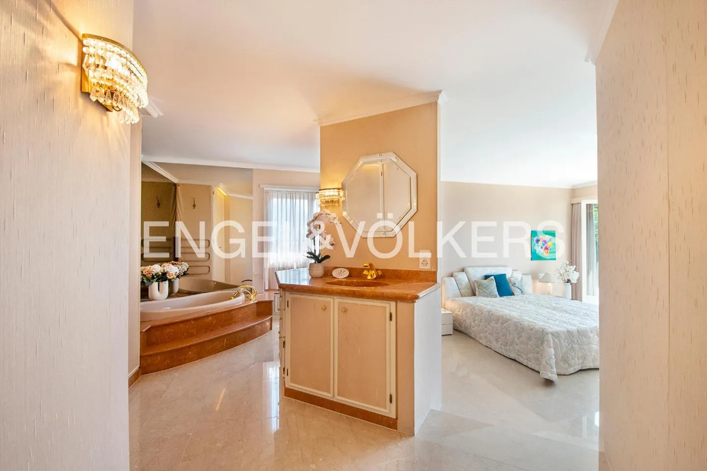 Exklusive Villa mit Seeblick - Foto 8 von 19