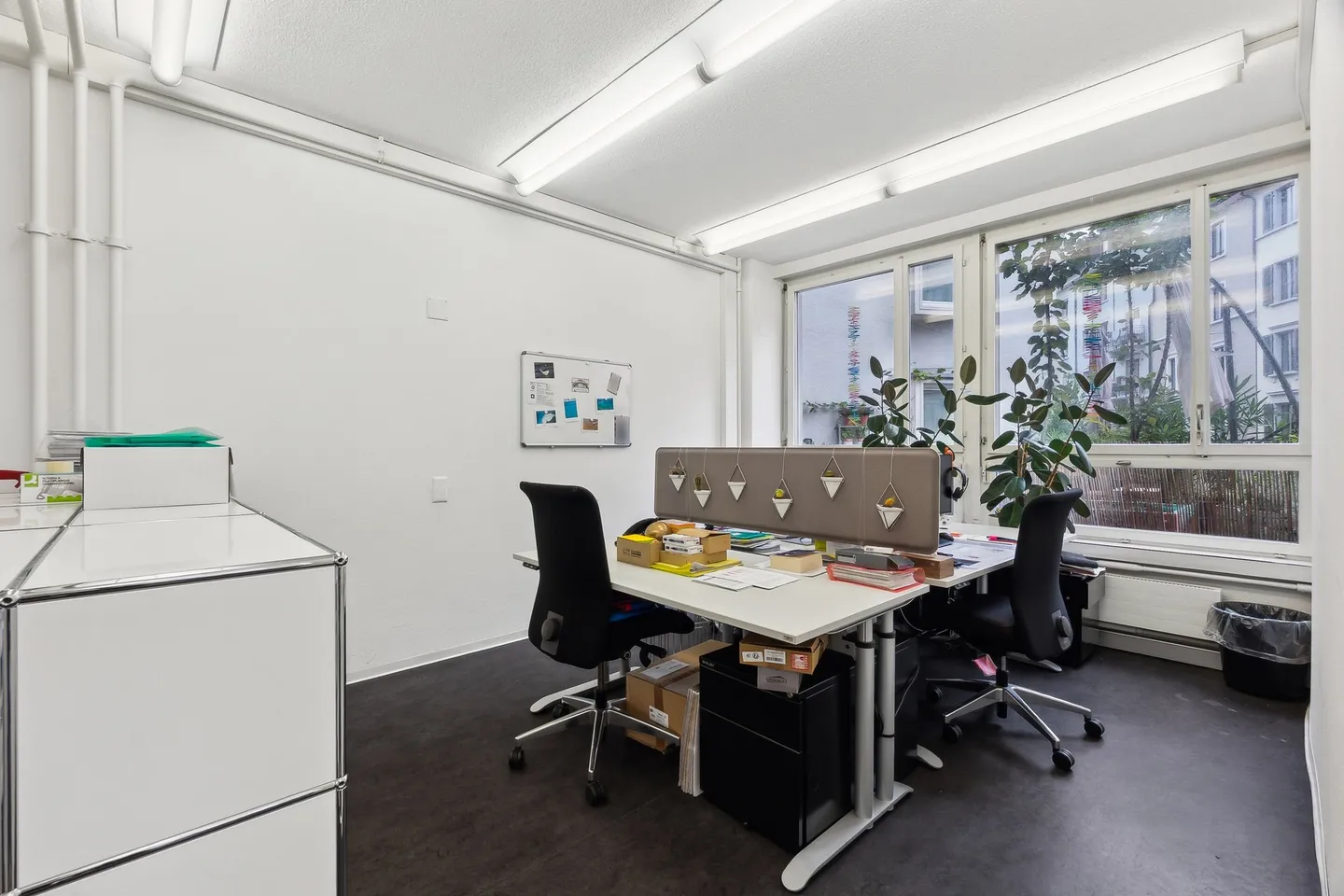Office space for rent - Photo 2 of 7