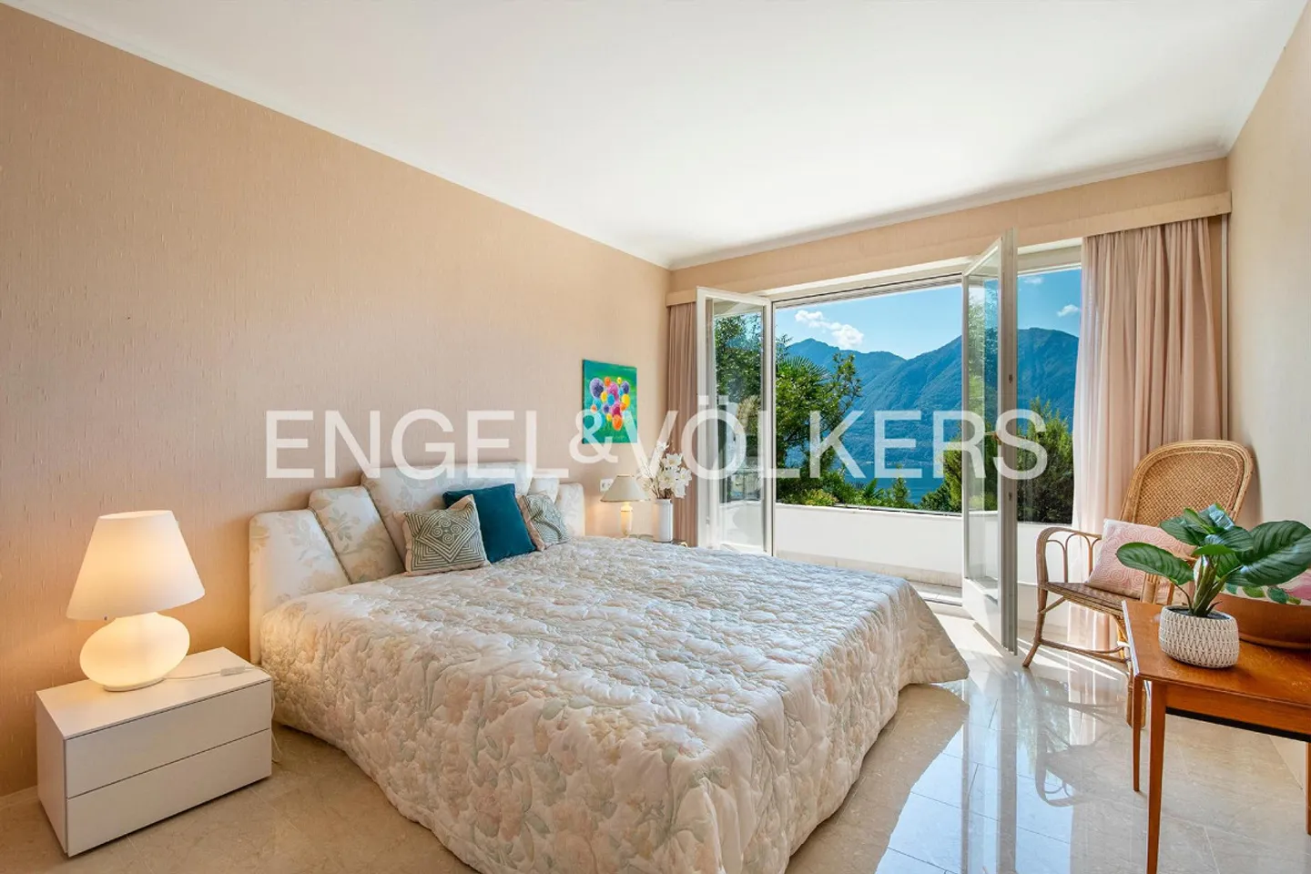 Exklusive Villa mit Seeblick - Foto 9 von 19