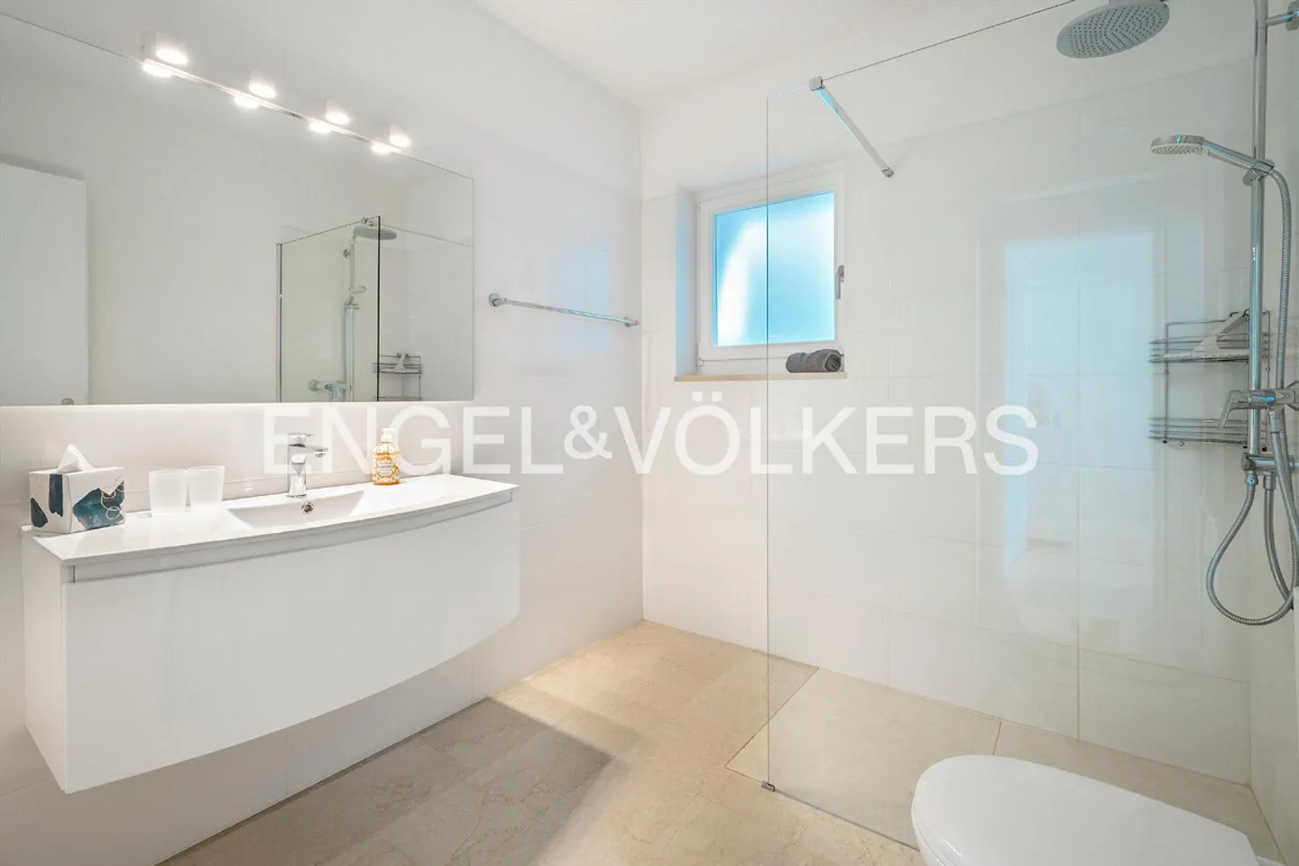 Exklusive Villa mit Seeblick - Foto 14 von 19