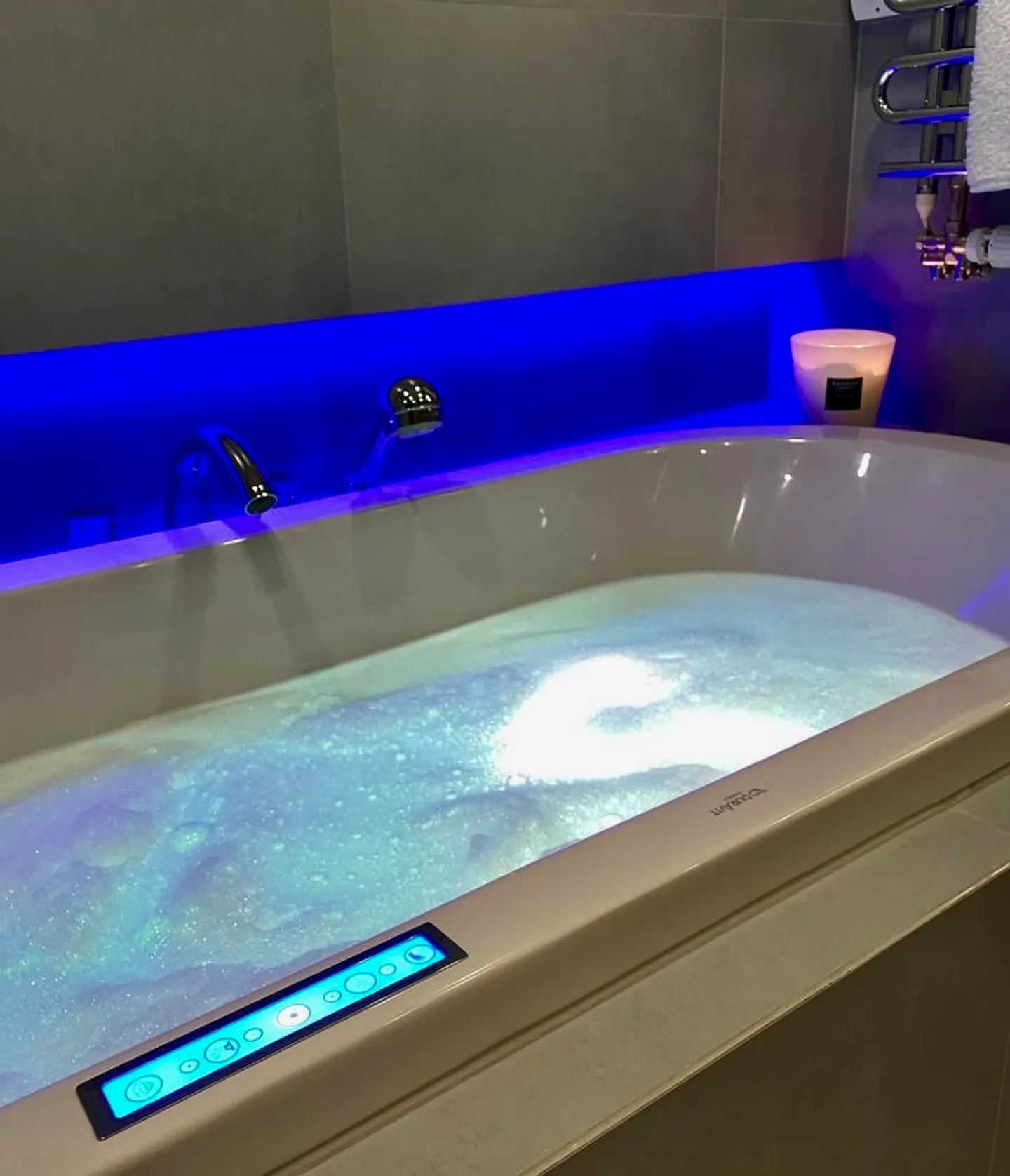 Triplex di Lusso con Terrazza Sud - Foto 11 di 15