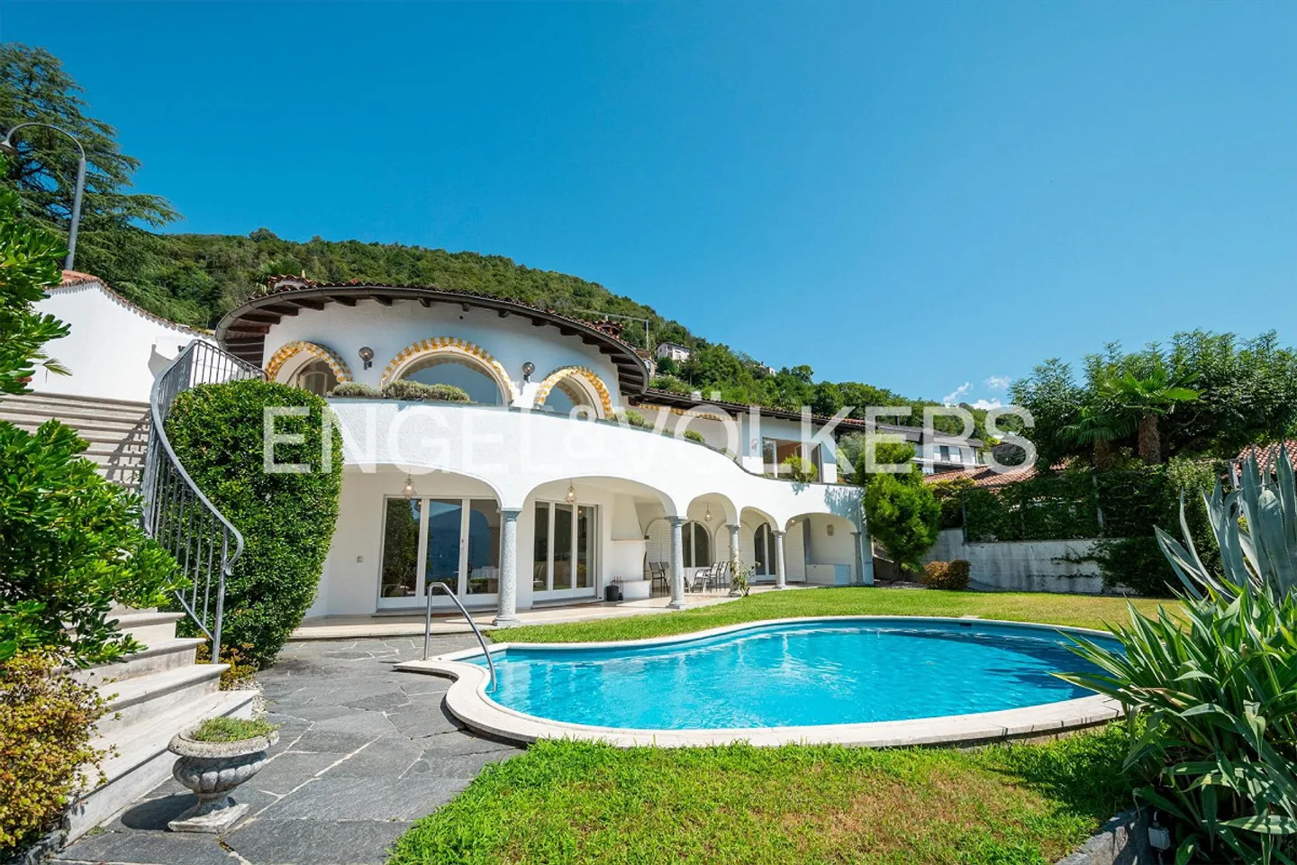 Exklusive Villa mit Seeblick - Foto 19 von 19