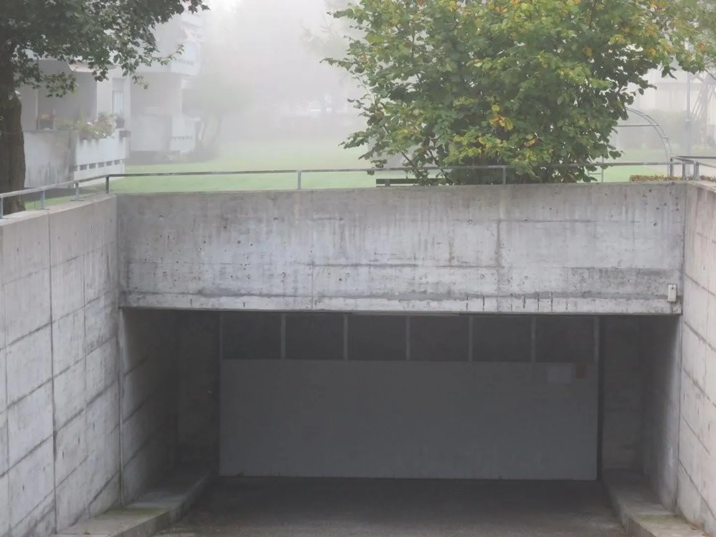 Single garage in the outer Schosshalde - Photo 1 of 4