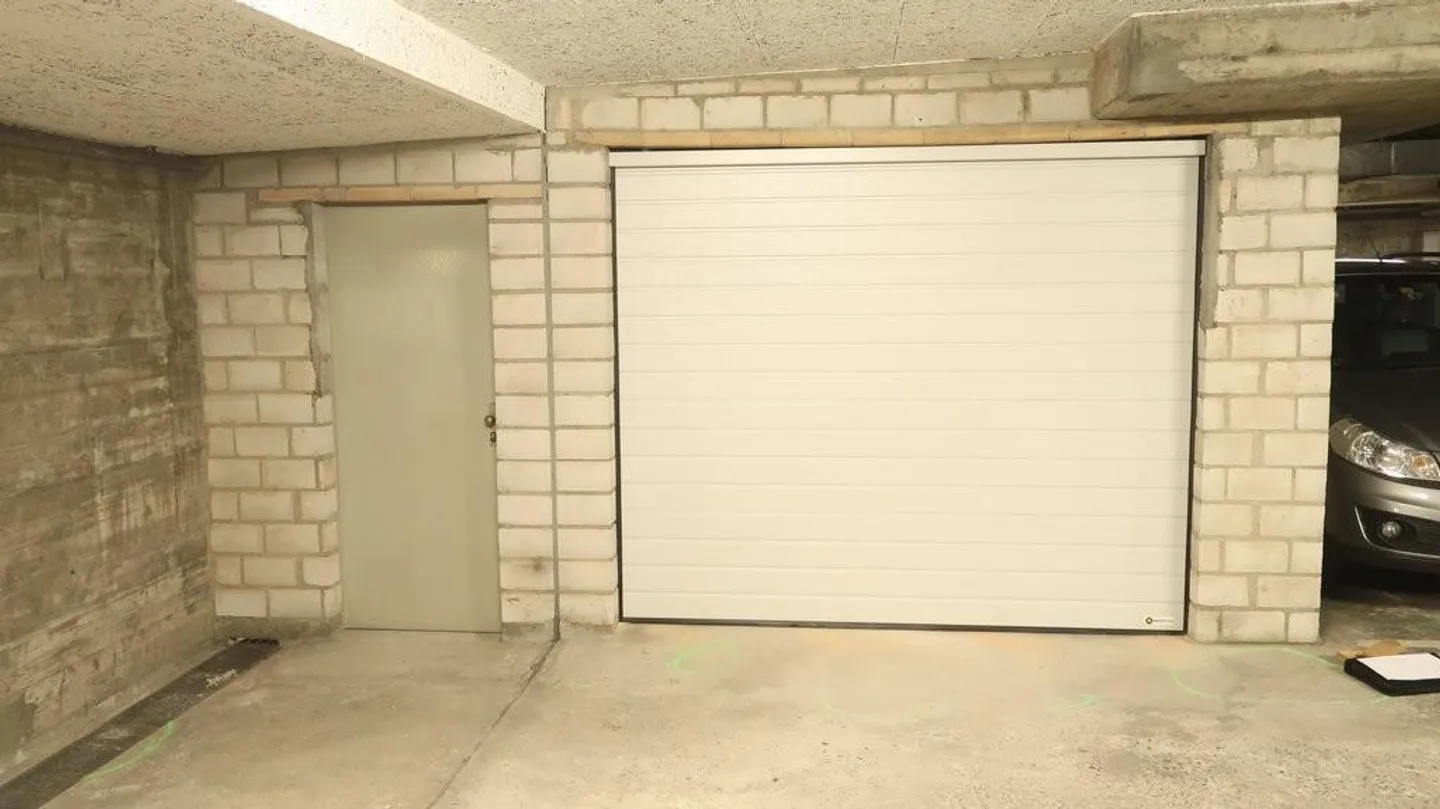 Single garage in the outer Schosshalde - Photo 4 of 4
