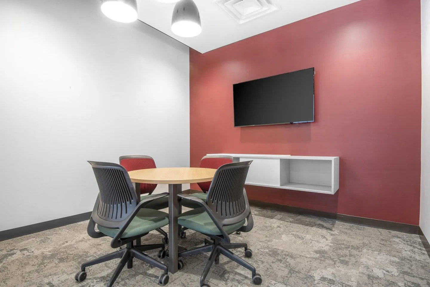 Office for 2 People at Regus Versoix Station Lakeside - Photo 4 of 7