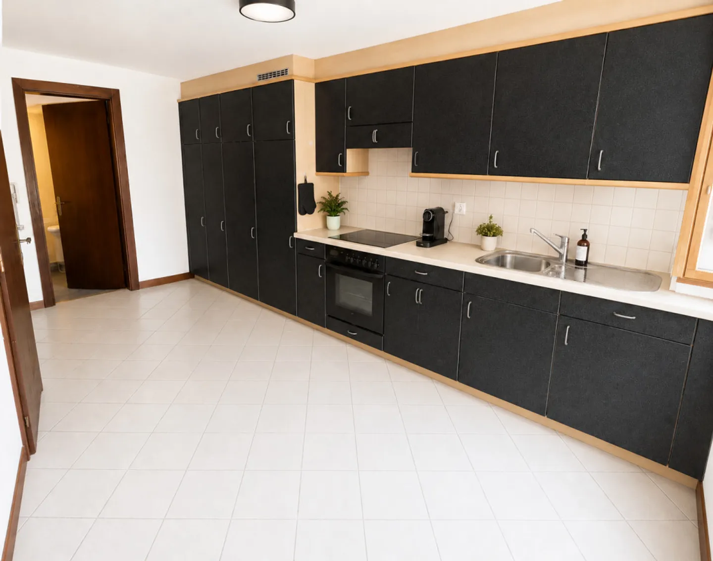 Charmante 1,5-Zimmer-Wohnung im Herzen des Dorfes Saint-Léonard - Foto 1 von 3