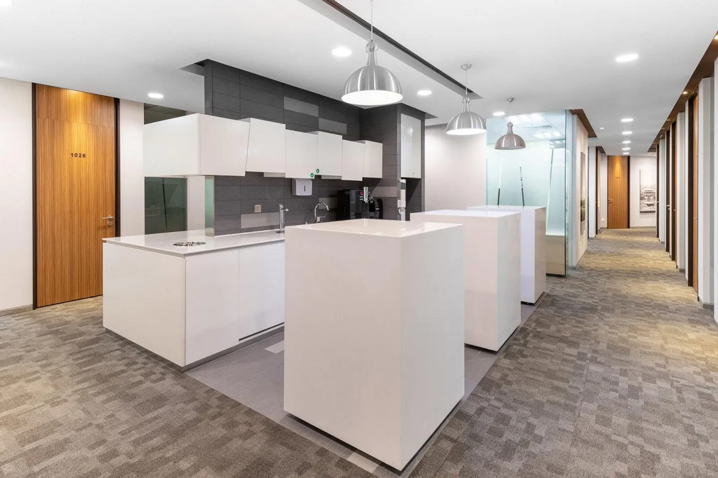 Bureau pour 4 personnes chez Regus Versoix Station Lakeside - Photo 6 sur 8