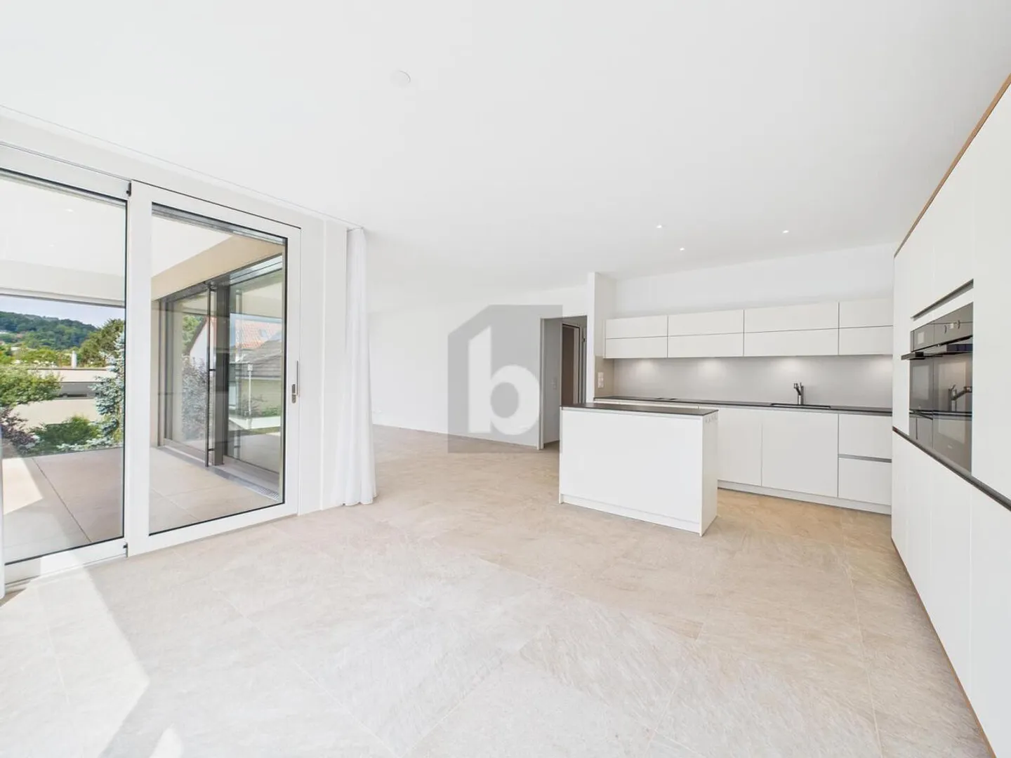 LUMINEUX, MODERNE AVEC UNE VUE ! - Photo 2 sur 6