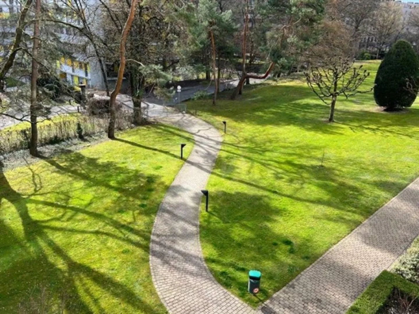 Spacious Offices - Geneva - Photo 8 of 11