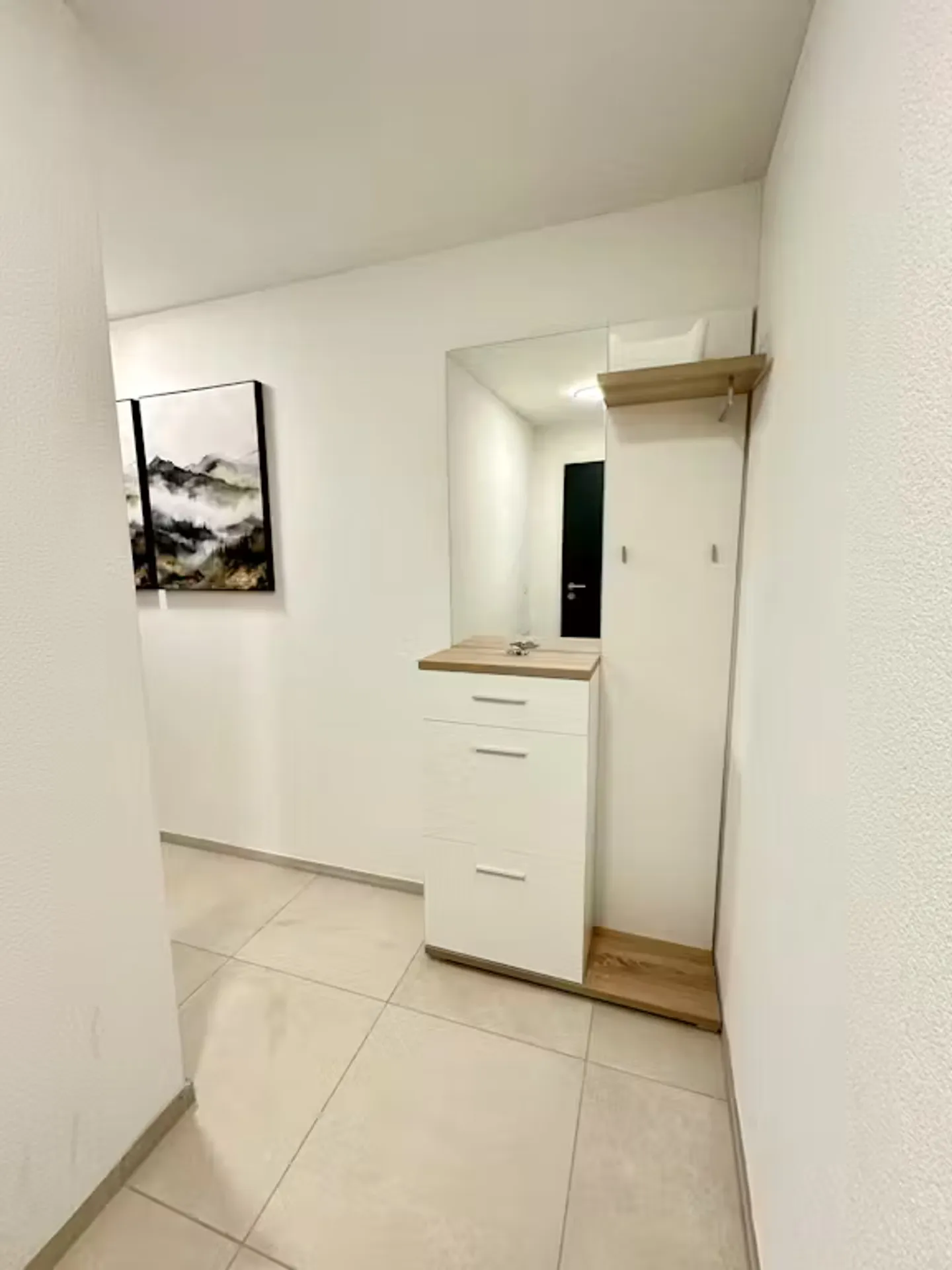 Charming Chalet in Kloten - Photo 4 of 10