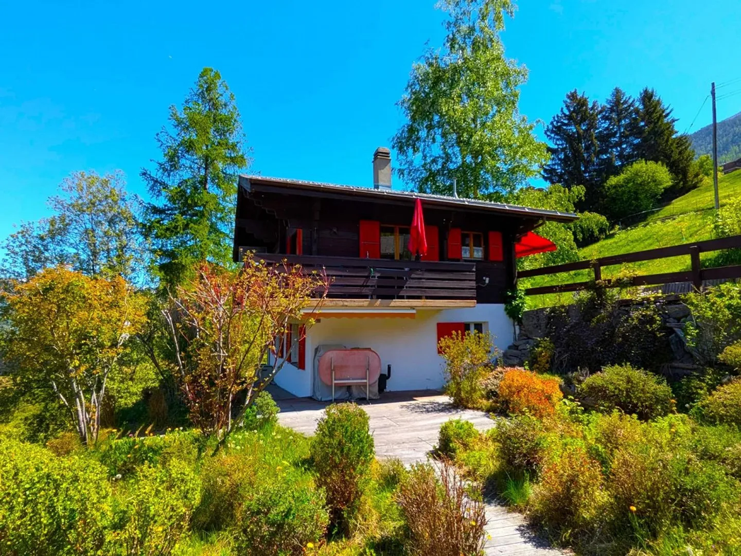 Chalet Charmant dans les Alpes - Photo 1 sur 14