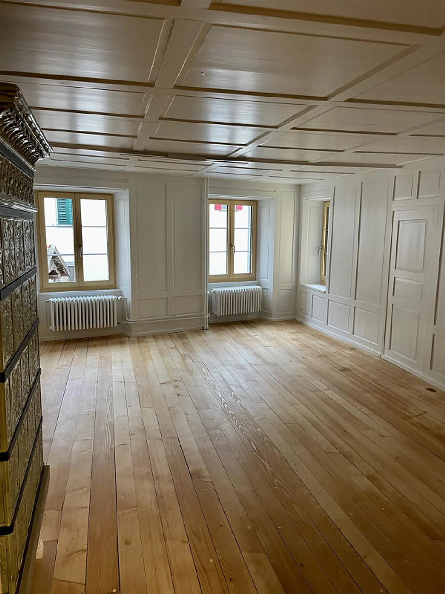 Ampio appartamento di 4,5 stanze in affitto - Foto 7 di 13