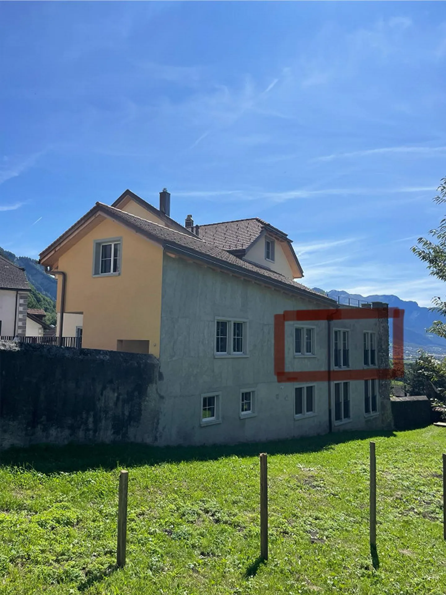 Ampio appartamento di 4,5 stanze in affitto - Foto 9 di 13