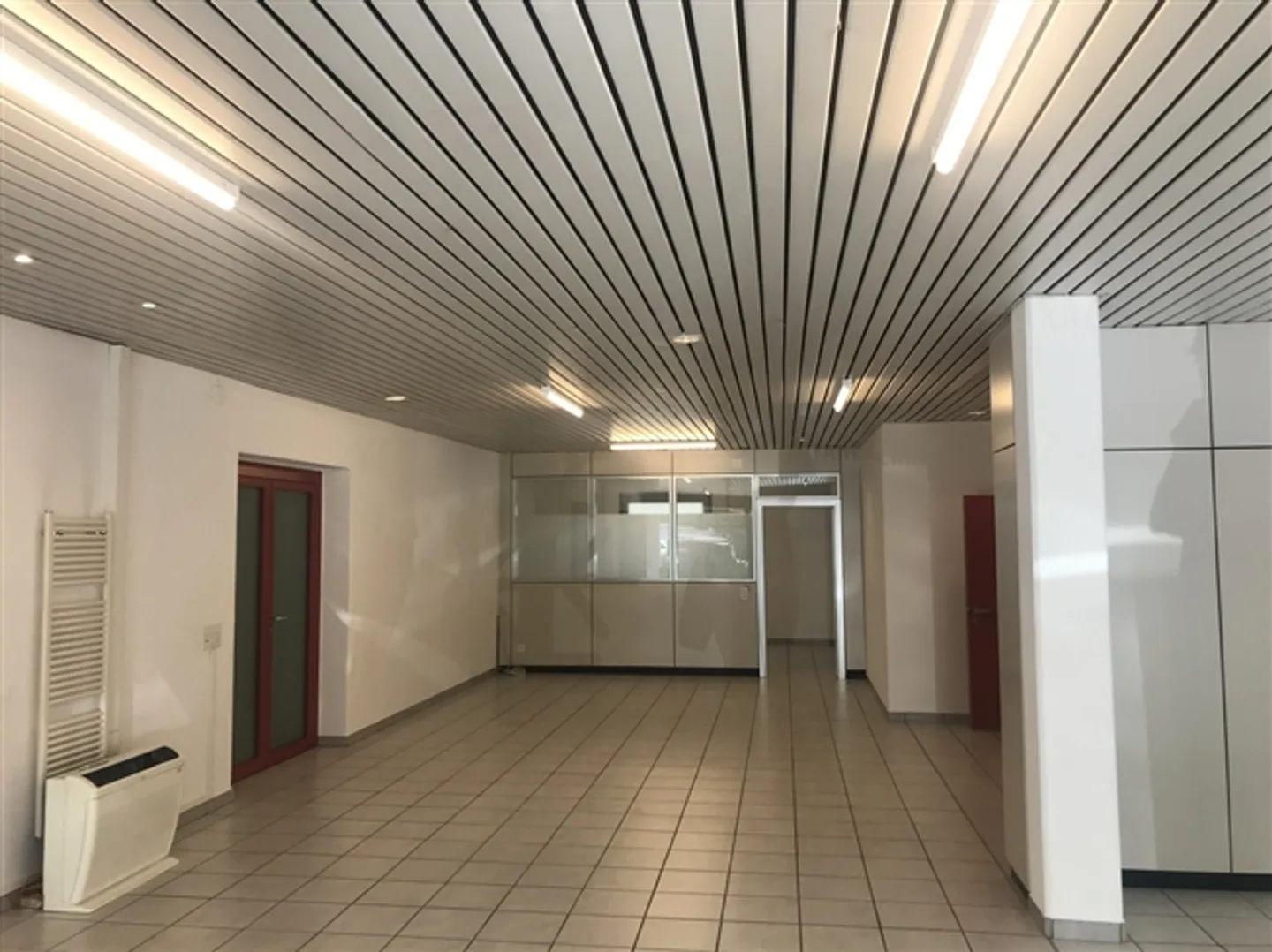 Affitto a Cadenazzo Spazio Commerciale con Vetrina di circa 120 m² - Foto 4 di 5