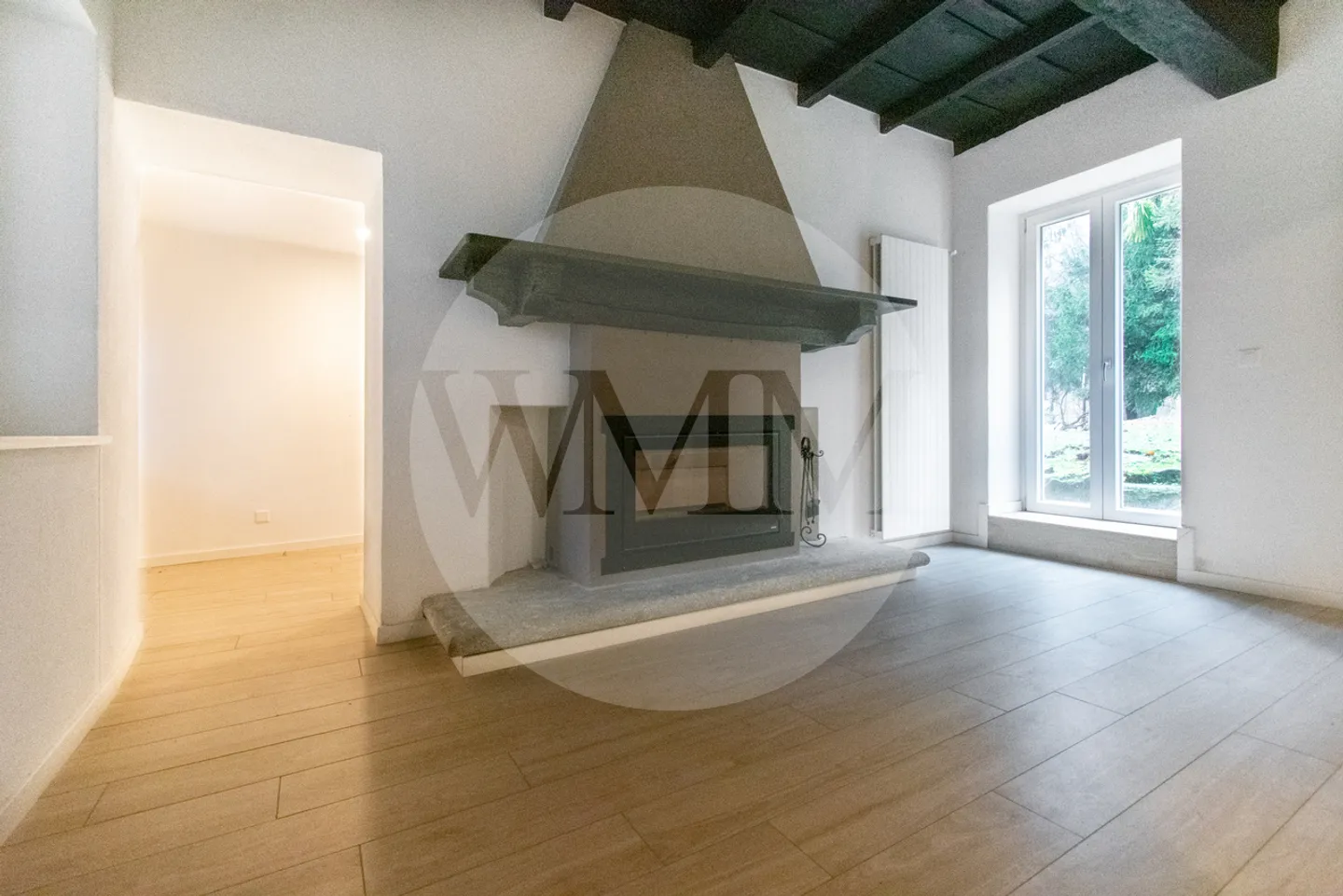 AFFASCINANTE CASA DI NUCLEO CON GRANDE GIARDINO E LOGGIATO - Photo 3 of 12