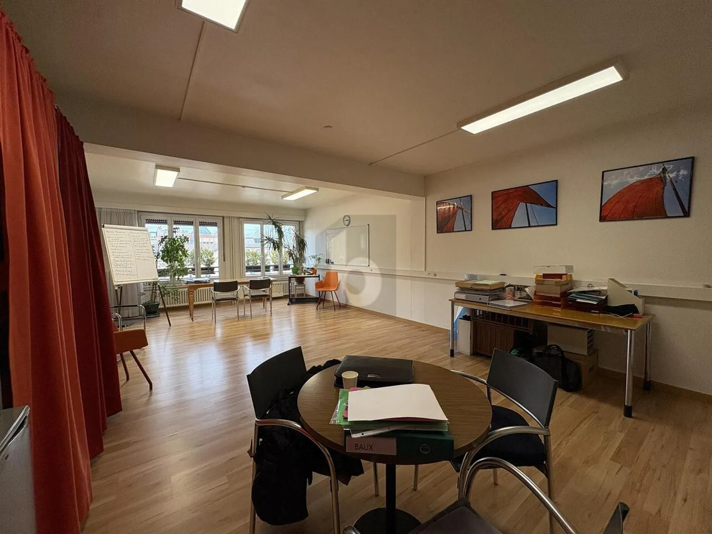 Bureau à louer - Photo 1 sur 6