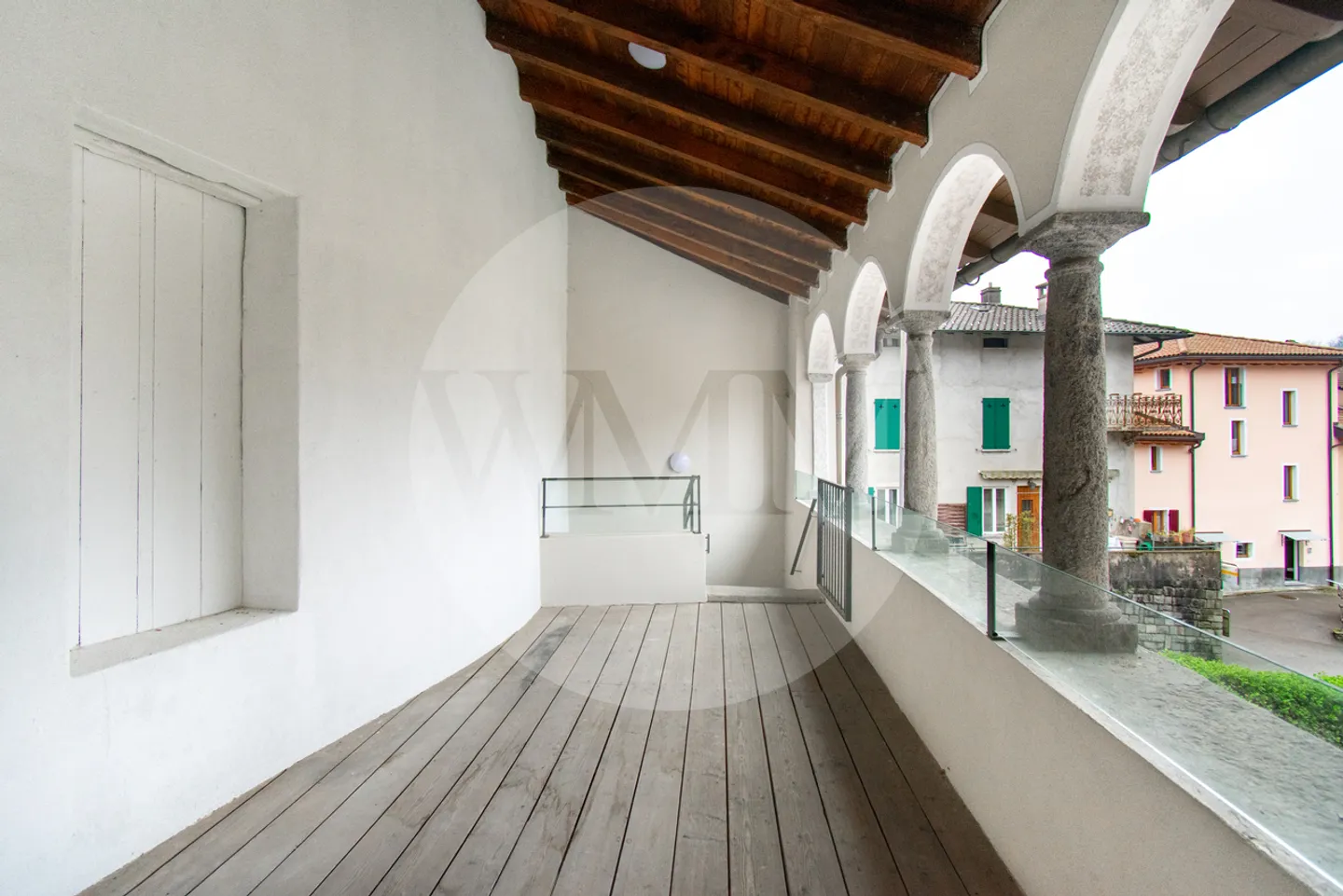 AFFASCINANTE CASA DI NUCLEO CON GRANDE GIARDINO E LOGGIATO - Photo 12 of 12