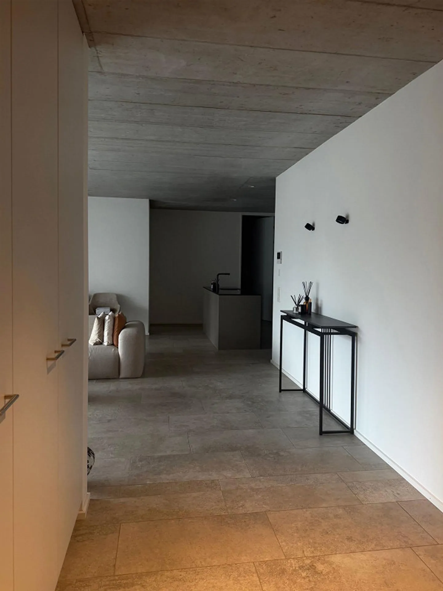 Ottima posizione! Appartamento di 4,5 stanze nel cuore di Heerbrugg - Foto 4 di 10