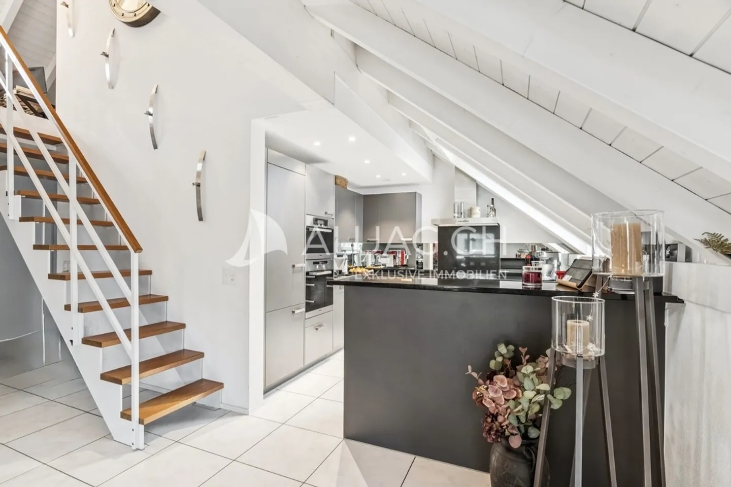 Appartement Duplex Confortable avec Loggia - Photo 6 sur 13