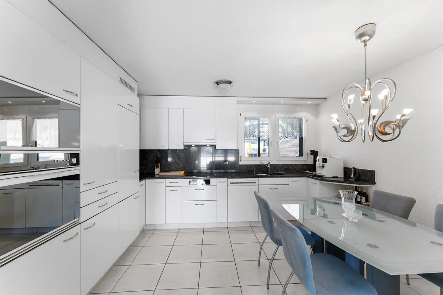 Appartamento attraente di 3,5 stanze nel cuore di Gersau - Foto 3 di 6