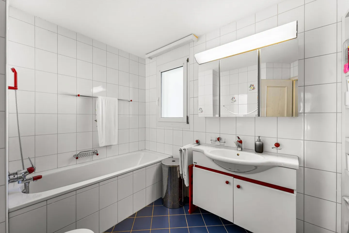 Appartamento attraente di 3,5 stanze nel cuore di Gersau - Foto 5 di 6