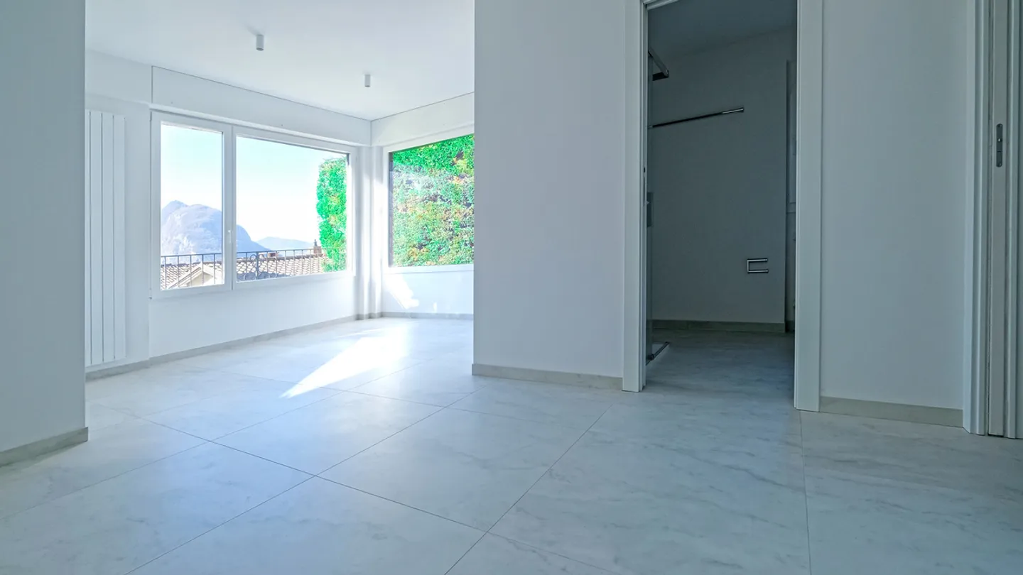 2,5-Zimmer-Wohnung in historischer Villa mit Garten und Terrassen mit Seeblick in Ruvigliana - Foto 6 von 10