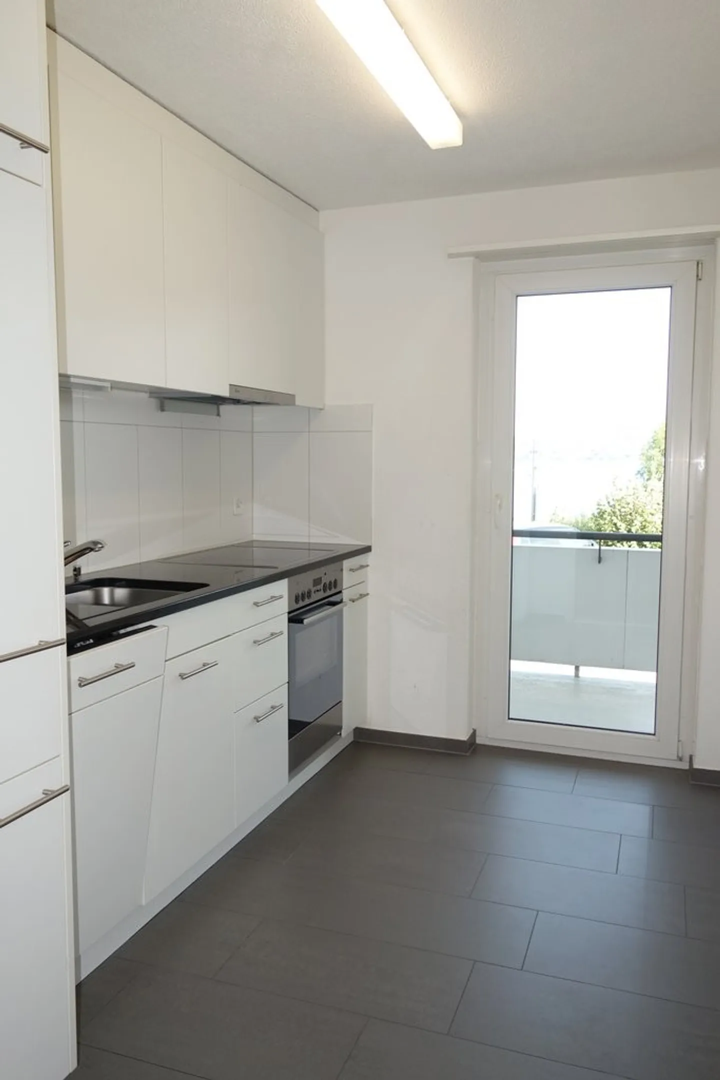 The lake at your doorstep - Photo 2 of 8