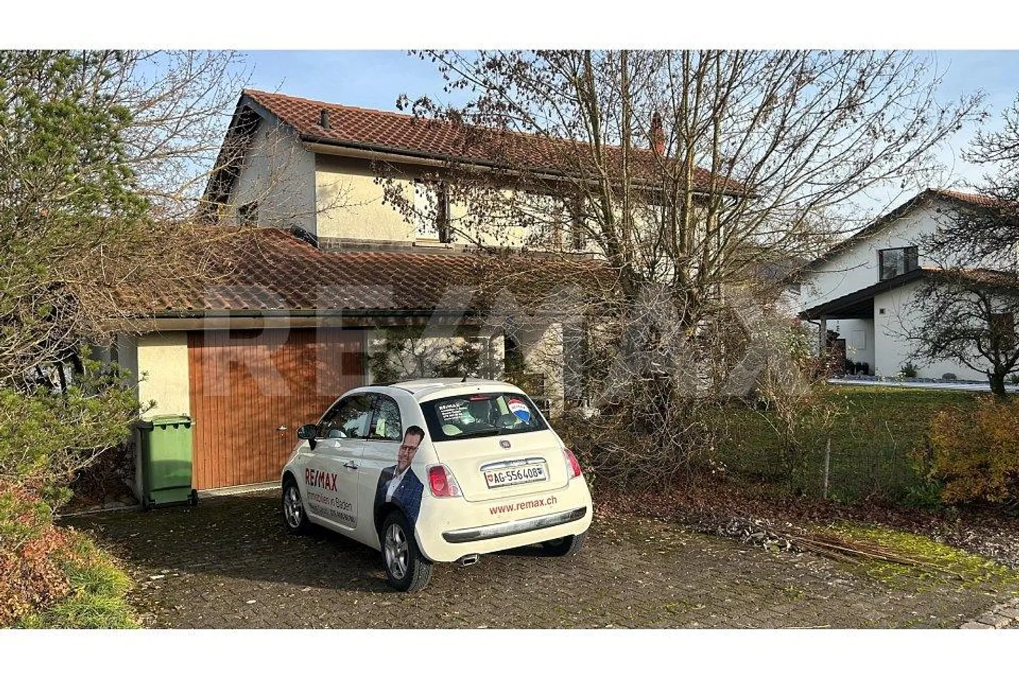 Affascinante casa di 5,5 stanze in affitto a Villigen! - Foto 1 di 13