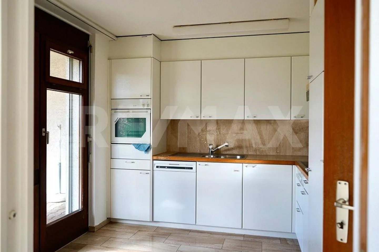 Affascinante casa di 5,5 stanze in affitto a Villigen! - Foto 8 di 13