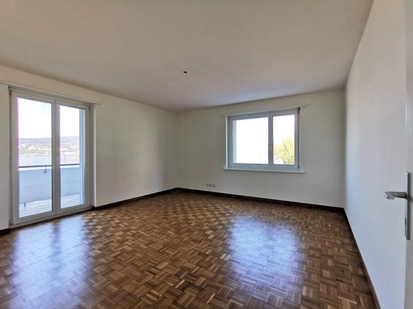 The lake at your doorstep - Photo 4 of 8