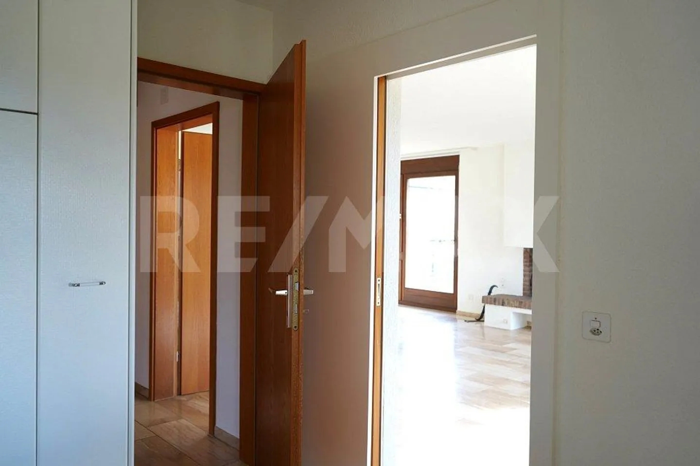 Affascinante casa di 5,5 stanze in affitto a Villigen! - Foto 9 di 13