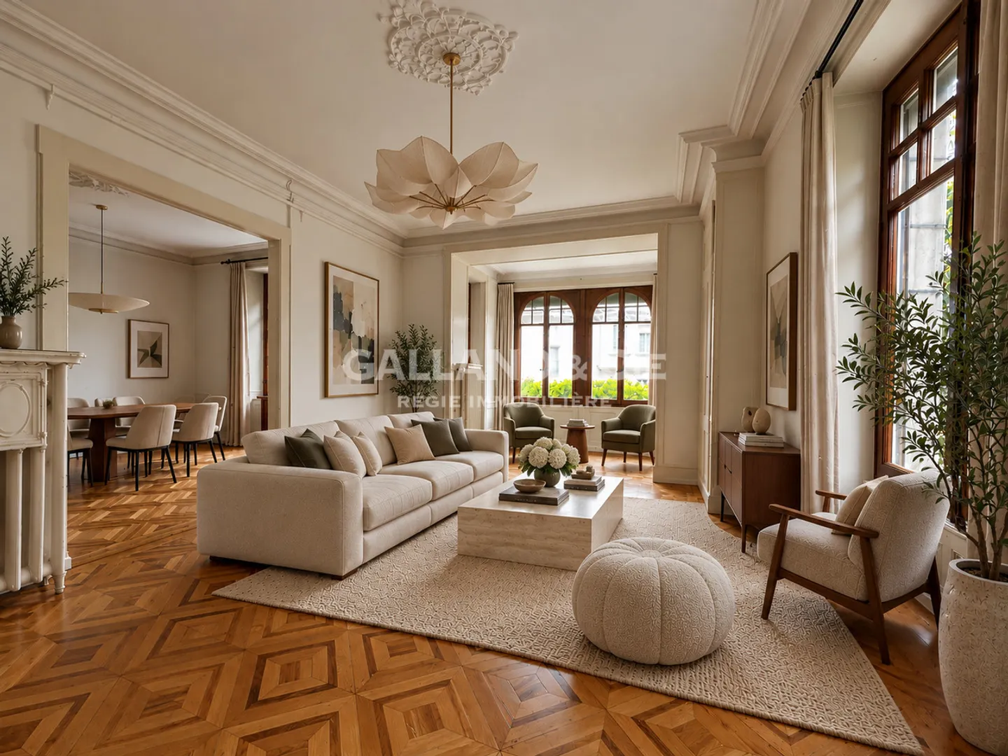 Elegant 5.5-Room Apartment - Photo 1 of 10