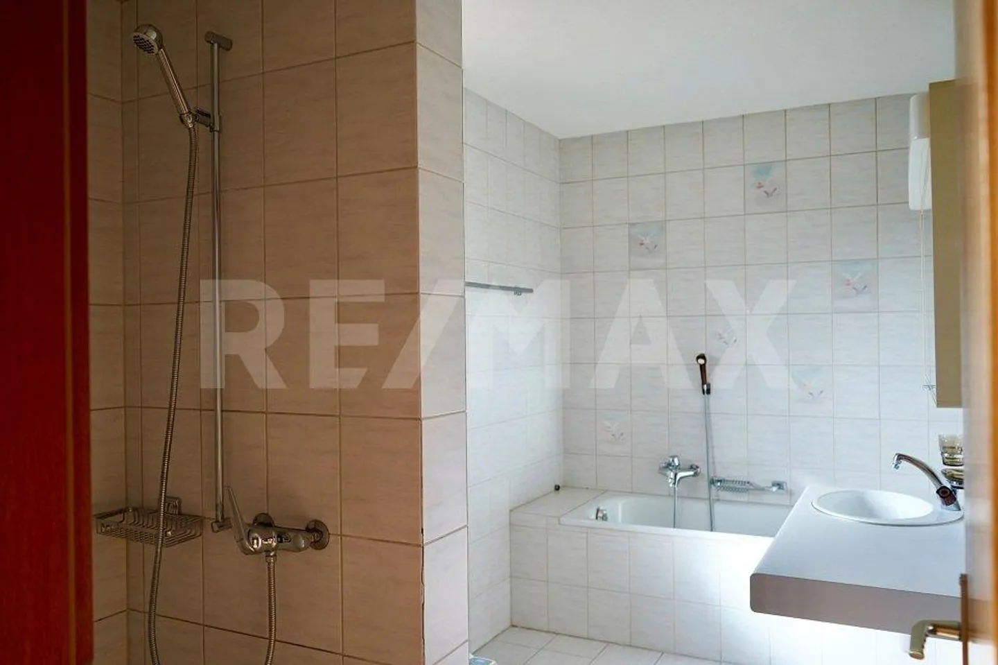 Affascinante casa di 5,5 stanze in affitto a Villigen! - Foto 13 di 13