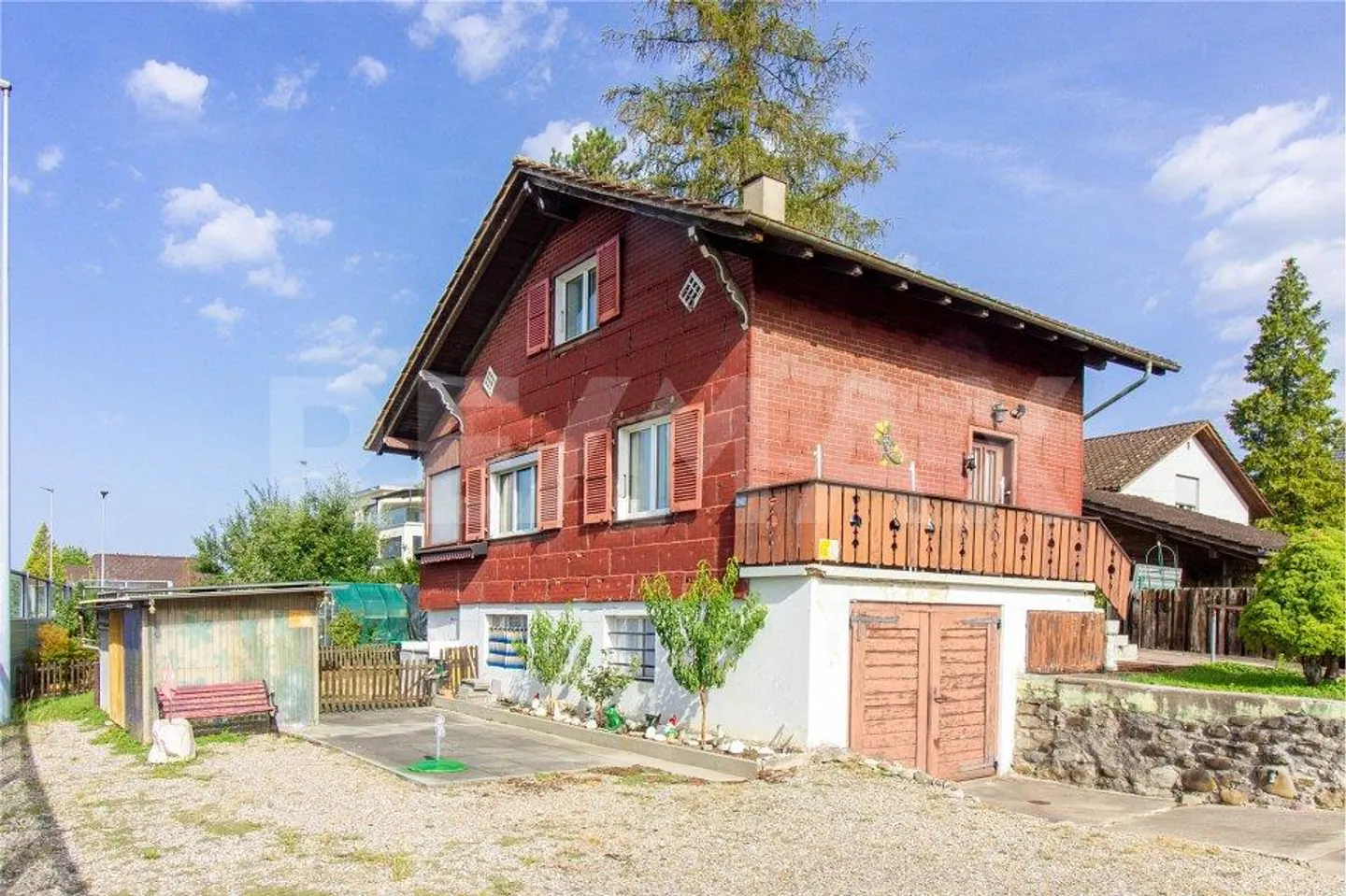 Charmantes Chalet mit Aussicht - Foto 1 von 13