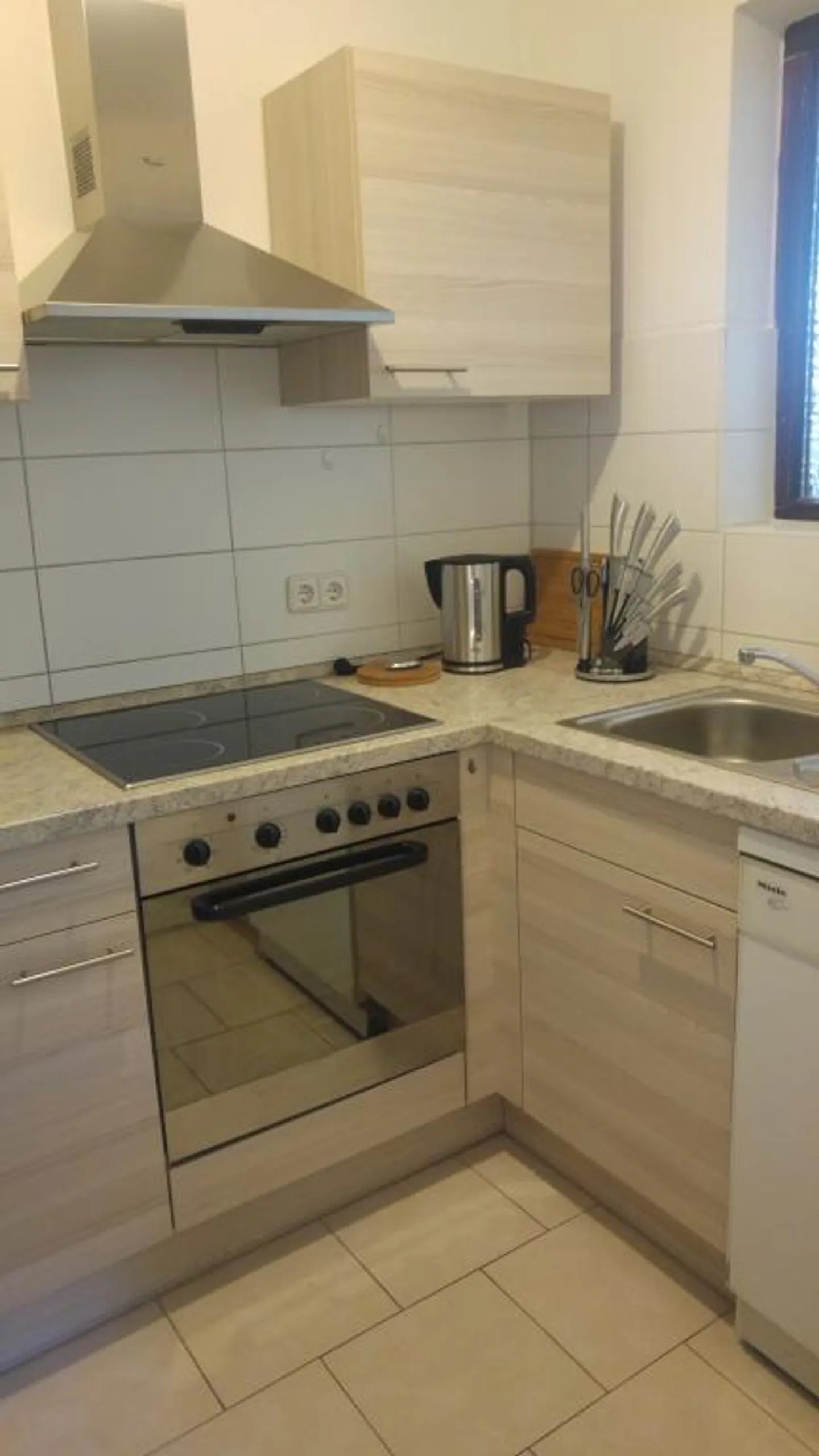 Appartamento in affitto - Foto 5 di 9