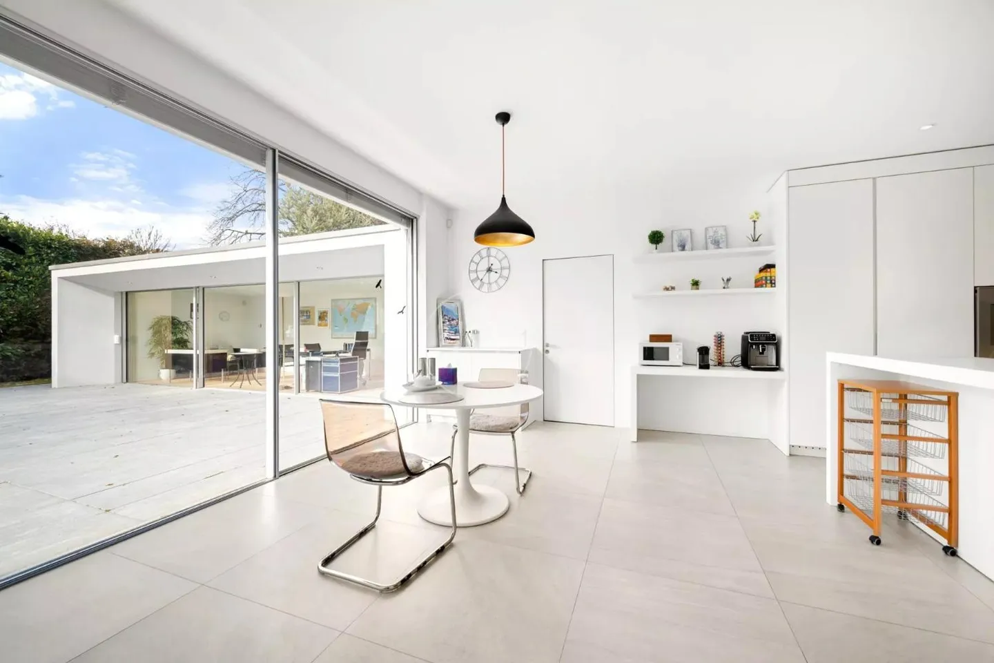 Außergewöhnliche moderne Villa in Chêne-Bougeries - Foto 3 von 13