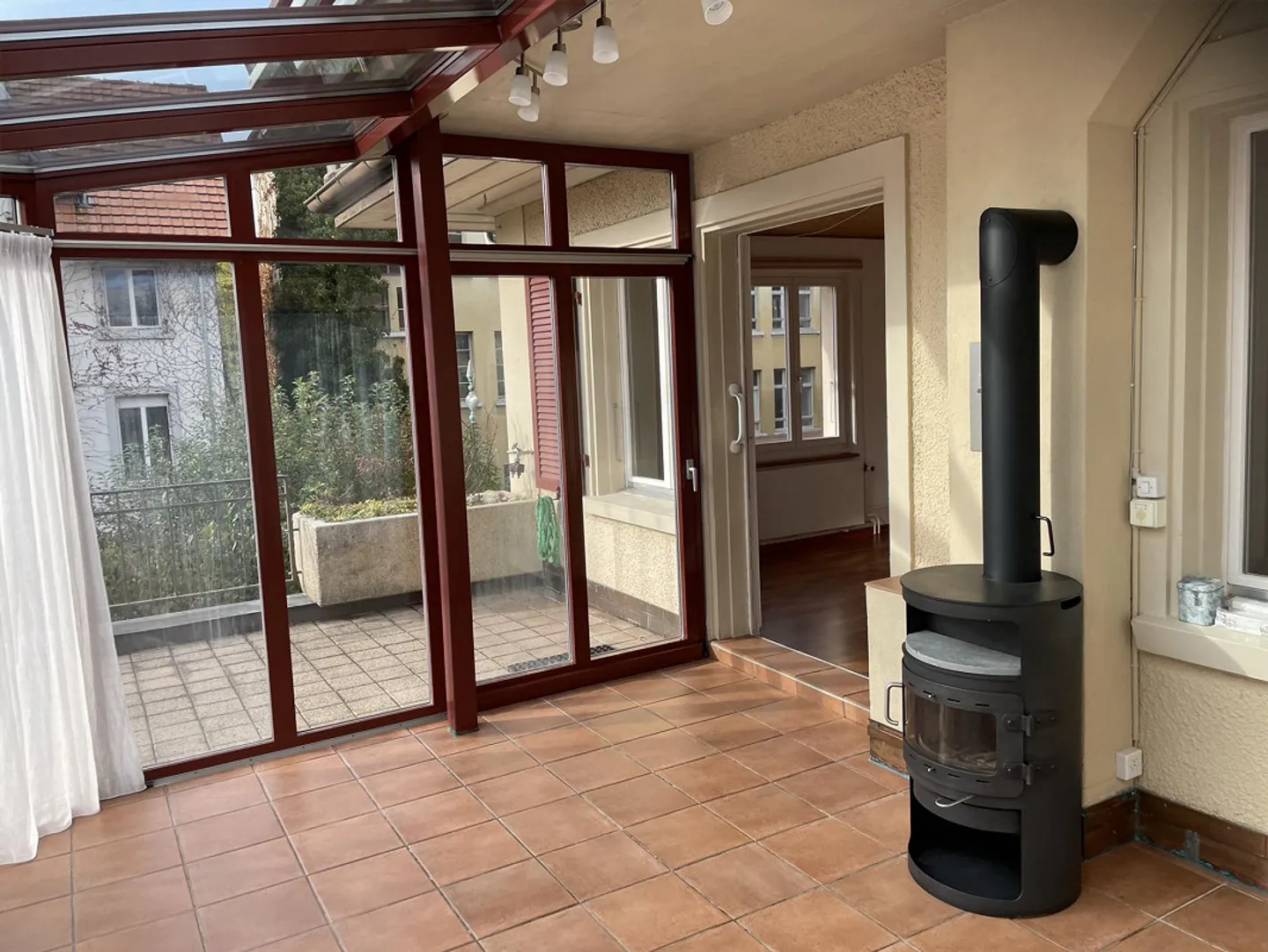 Charmante Wohnung mit Wintergarten - Foto 8 von 13