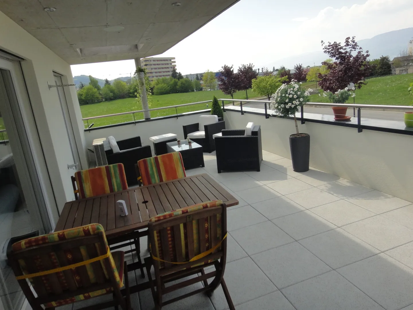A louer superbe attique de 4.5 pcs
avec grande terrasse
dès le 1e mai  - Photo 4 sur 9