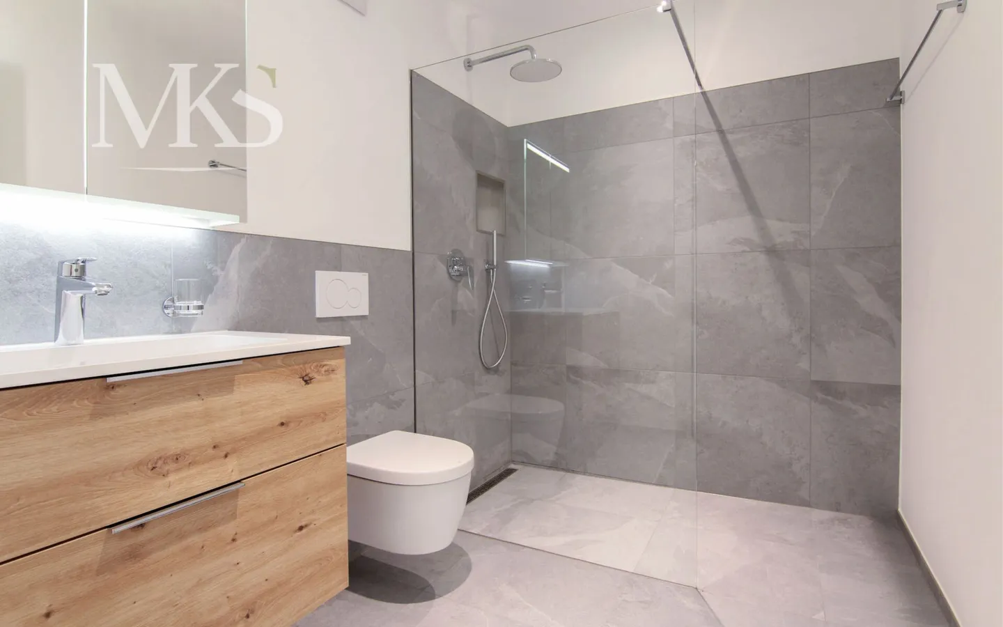 Appartement spacieux dans un emplacement calme et ensoleillé - Photo 8 sur 16