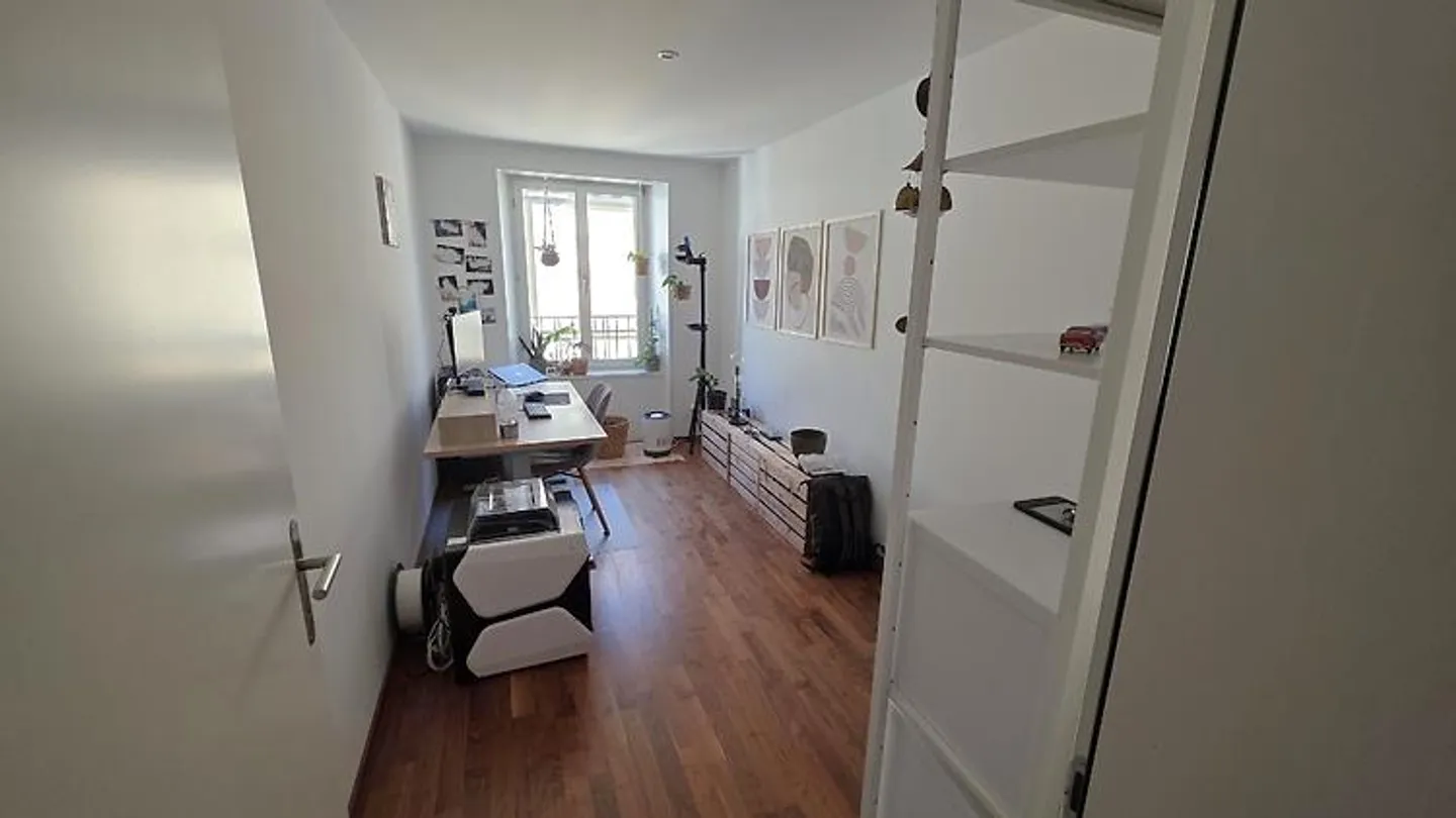 Möbliertes Apartment in Biel - Foto 7 von 10