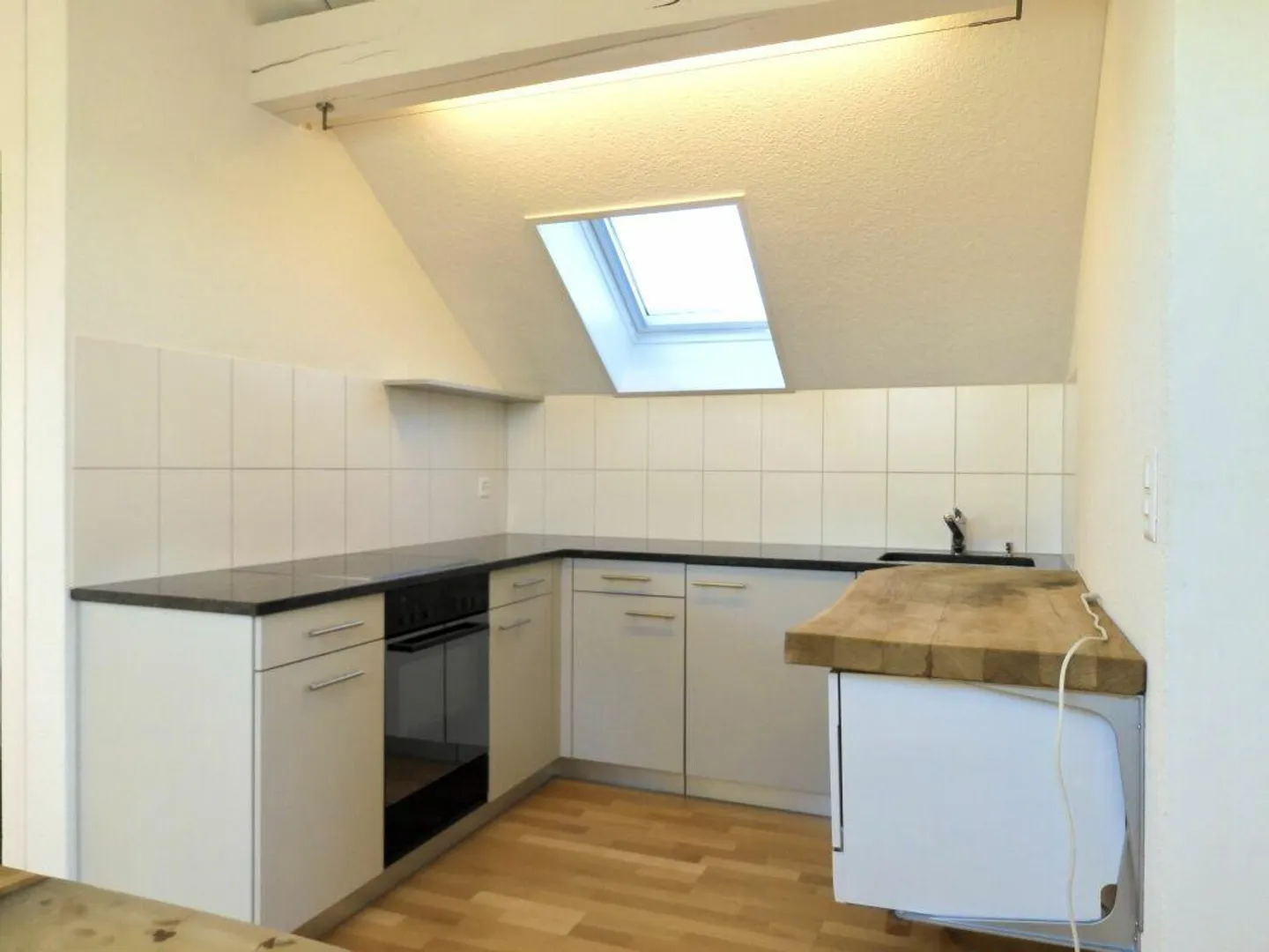 Accogliente appartamento di 2,5 stanze in mansarda - Foto 3 di 10