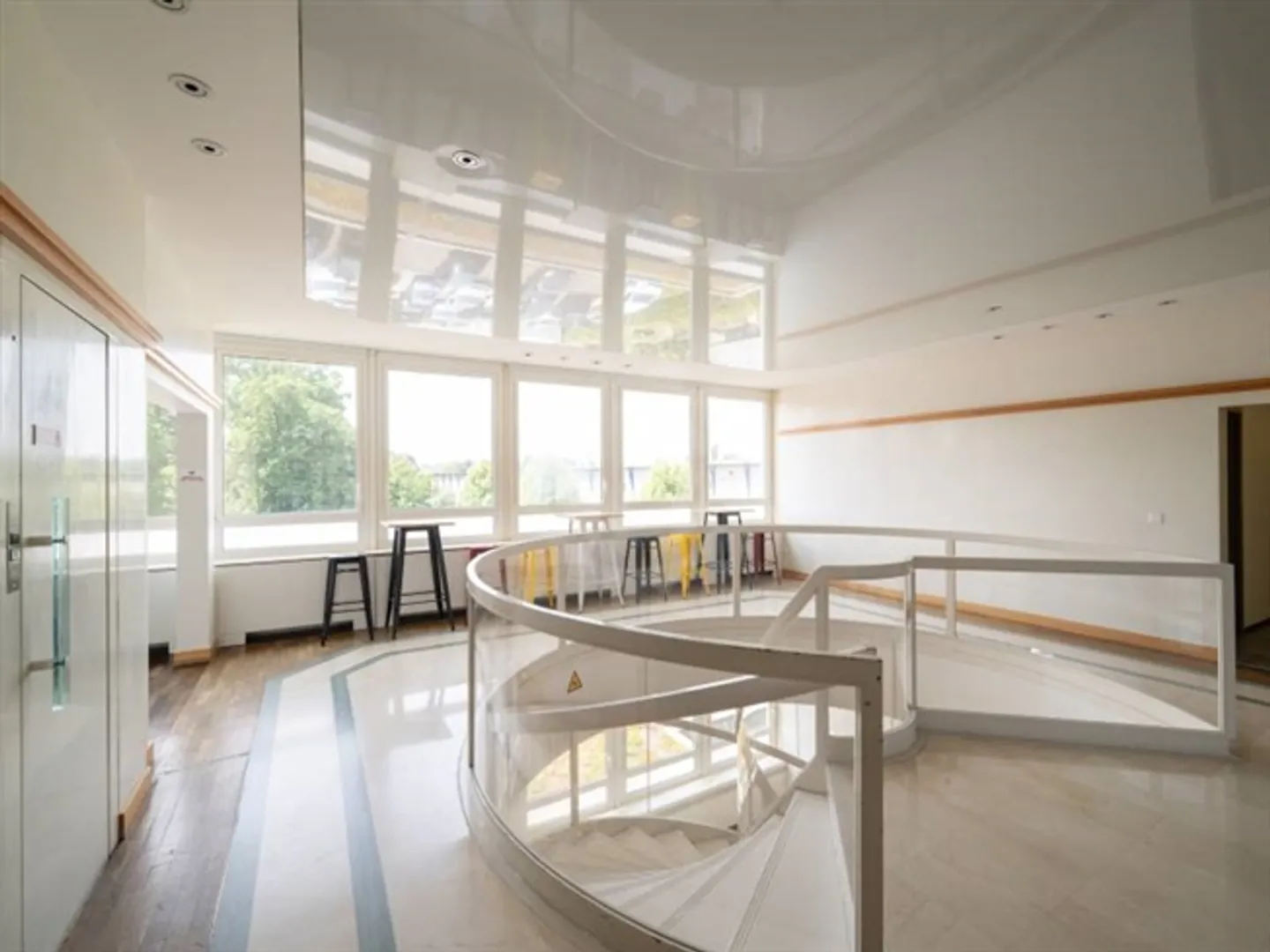 Bureaux ensoleillés - Meyrin - Photo 5 sur 8