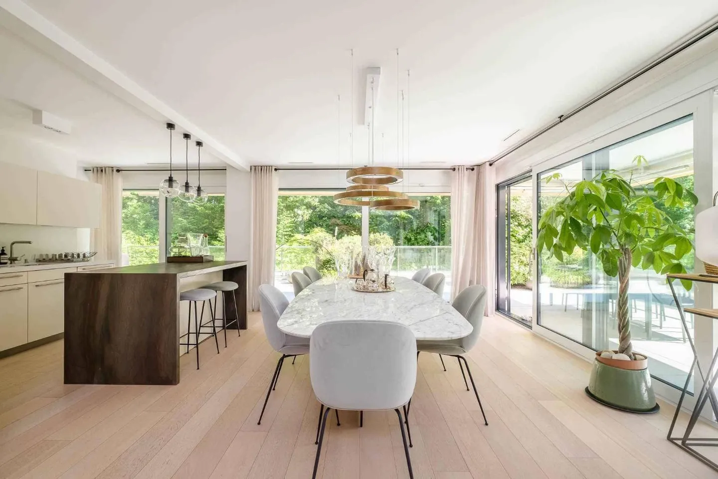 Exclusively! Superb 5-room apartment with terrace in a high-end residence - Photo 3 of 6